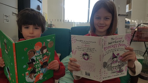 Malmsbury Primary School Literacy kids with books